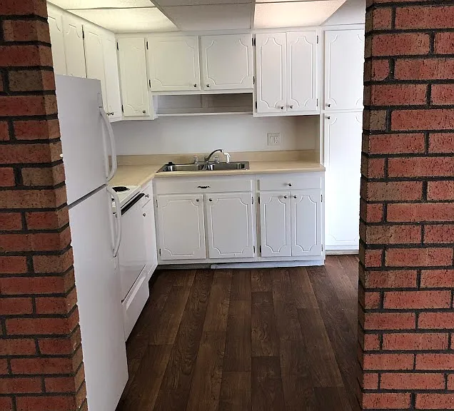 Greenbriar Village — Photo 21