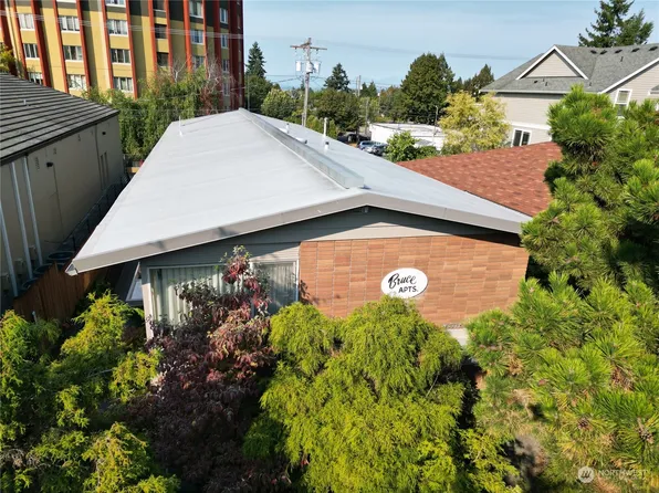 6339 42nd Avenue SW, Seattle, WA 98136