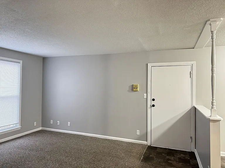 526 Main St — Photo 5