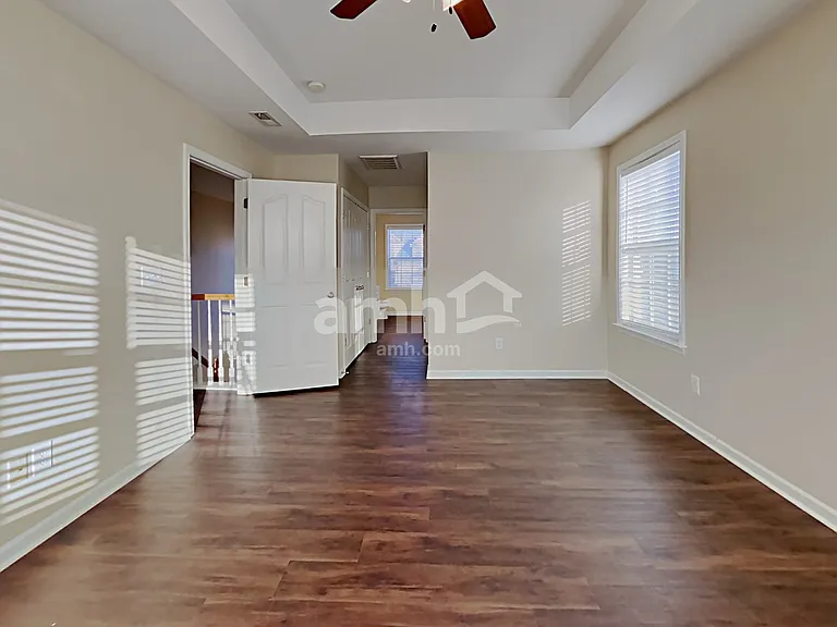 864 Brookdale Ln — Photo 16