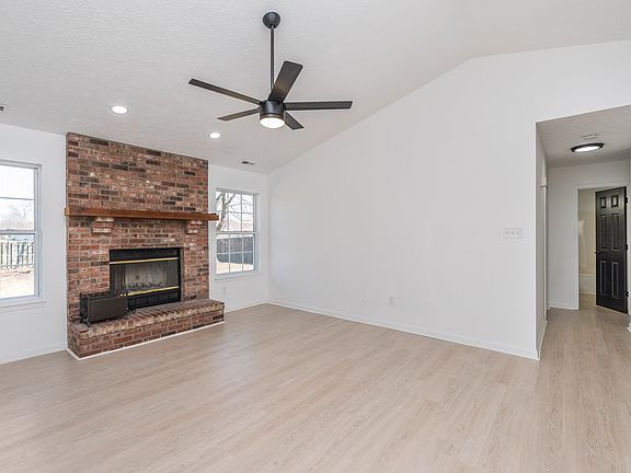 5th image of 6132 Miller Woods Ln