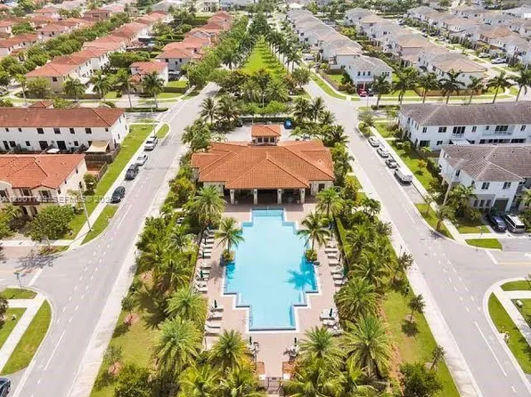 15400 SW 176th Ln, Miami, FL 33187