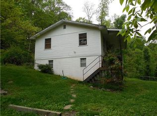 32 Old County Rd, Carthage, TN 37030