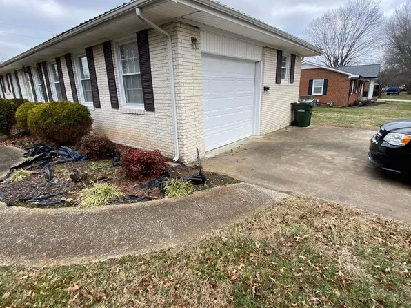 1100 Springer Rd, Lawrenceburg, TN 38464