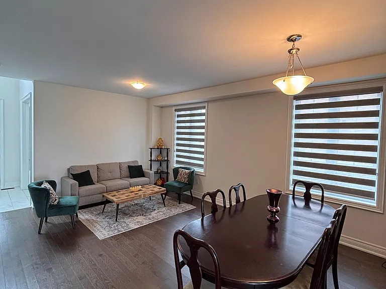 62 Angus Morton Cres — Photo 15