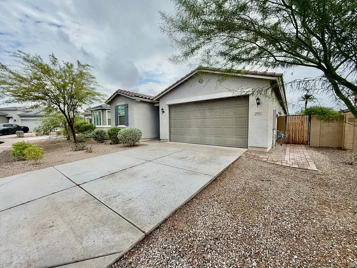 4 bed, 2.0 bath, 1720 sqft, $1,850 — Photo 2