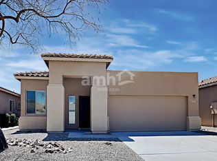 350 E Calle Nacrita, Green Valley, AZ 85614