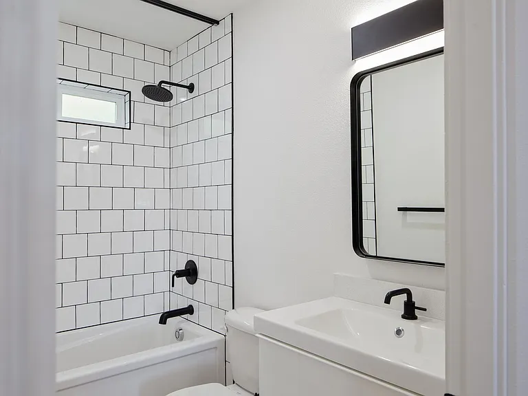 3132 SW Marigold St — Photo 28