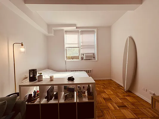 Rented by Silverstein Collection LLC  | media 4