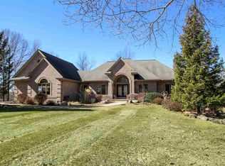 5573 Clarkston Ridge Dr, Clarkston, MI 48348