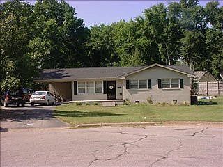 1st image of 150 Boyles Cir