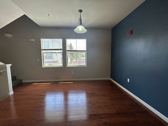 4th image of 5409 Tares Cir
