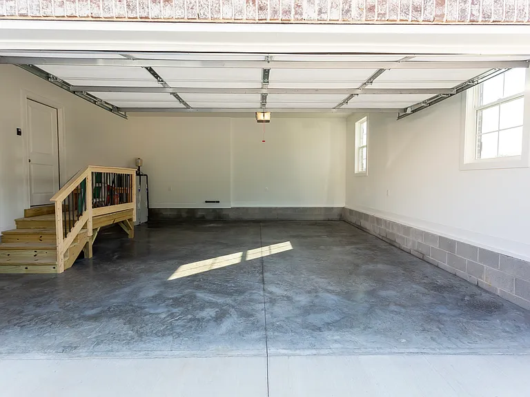 243 Bellshire Dr — Photo 40