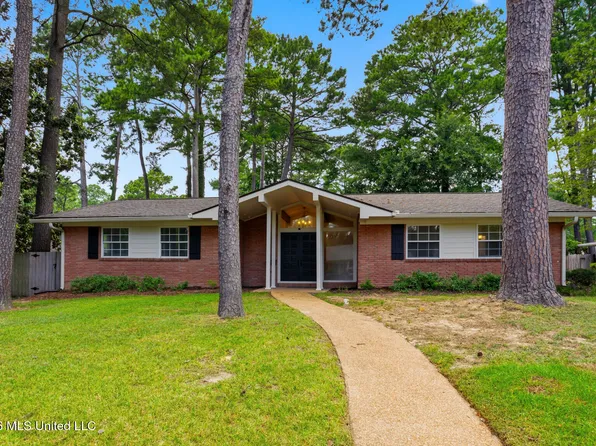 5315 Red Fox Rd, Jackson, MS 39211