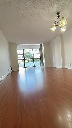 200 Leslie Dr #227 Photo 1