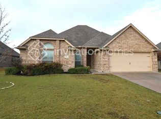 104 Camouflage Cir, Willow Park, TX 76008