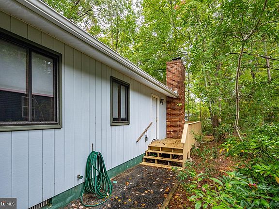 3rd image of 12 Abbyshire Rd