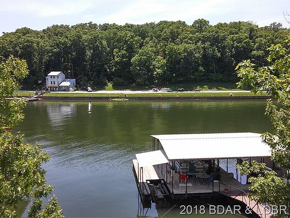 3rd image of 15 Haven Dr
