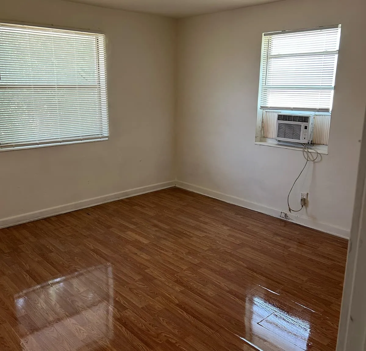 43rd Street Apartments - 22 — Photo 3