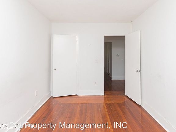 3rd image of 376 Washington St APT 2