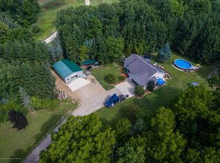 11160 W Maple Rapids Rd, Fowler, MI 48835
