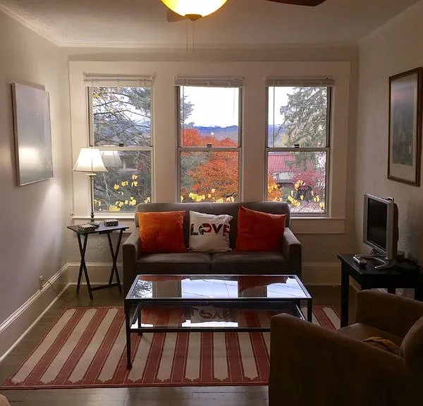 19 N Liberty St #1 — Photo 2