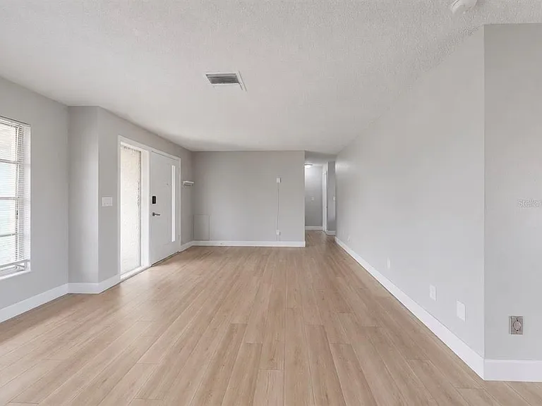 1729 Bikini Ct — Photo 15