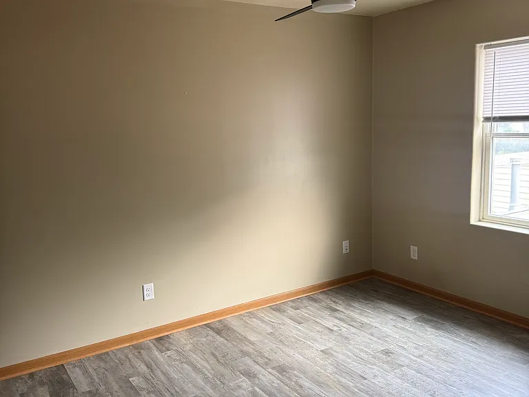 101 S Grass St #3 — Photo 6