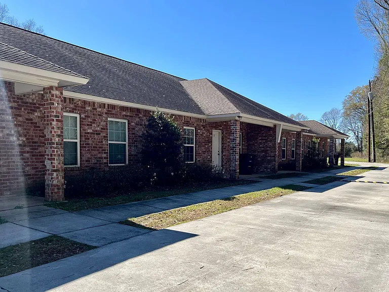 18645 Greenwell Springs Rd — Photo 1