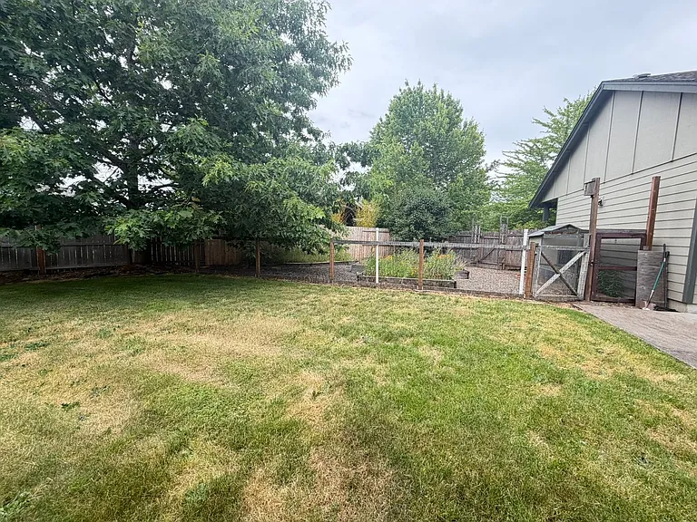 3426 Duck Pl — Photo 42