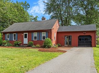 91 Prospect St, Lunenburg, MA 01462