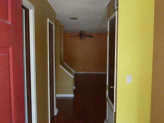 3rd image of 638 Olympic Dr #11-2