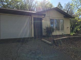 1958 9th St APT 2, Redding, CA 96001