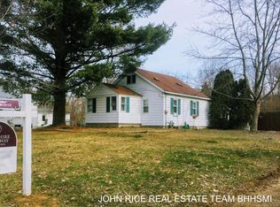 3258 Woodbine Ave SW, Grandville, MI 49418