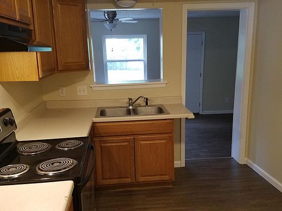 Kitchen to Bonus Room