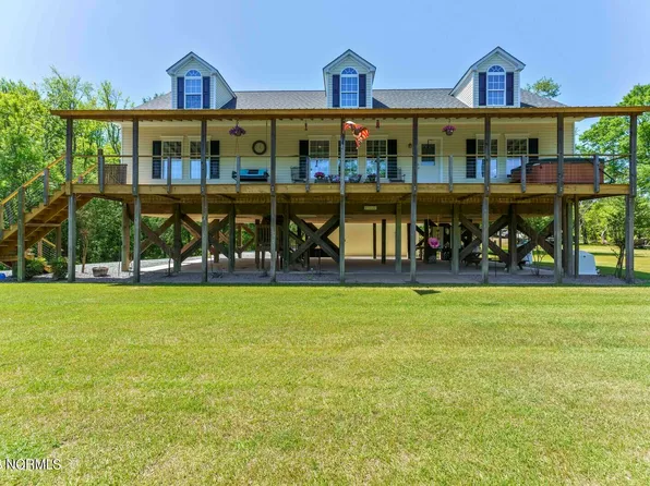 425 Oxbow Landing, Burgaw, NC 28425
