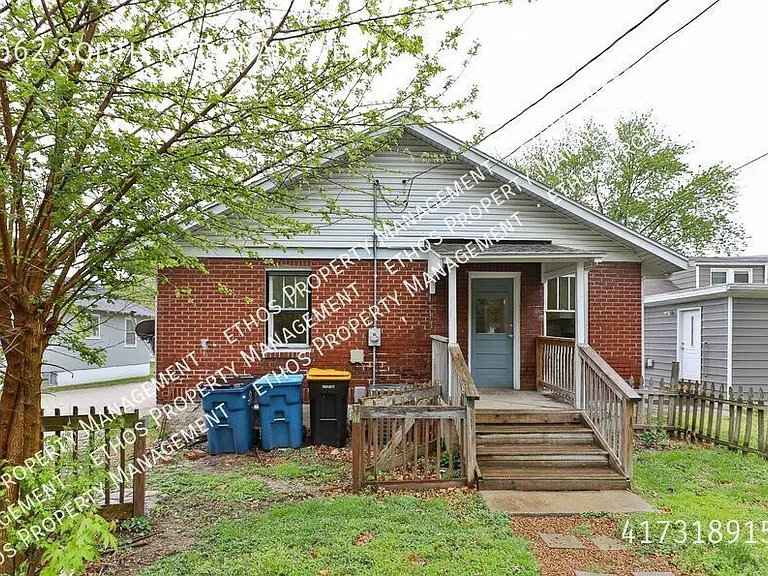 1562 S National Ave — Photo 14