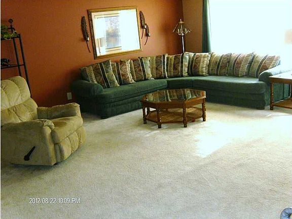5th image of 872 Runnymede Dr