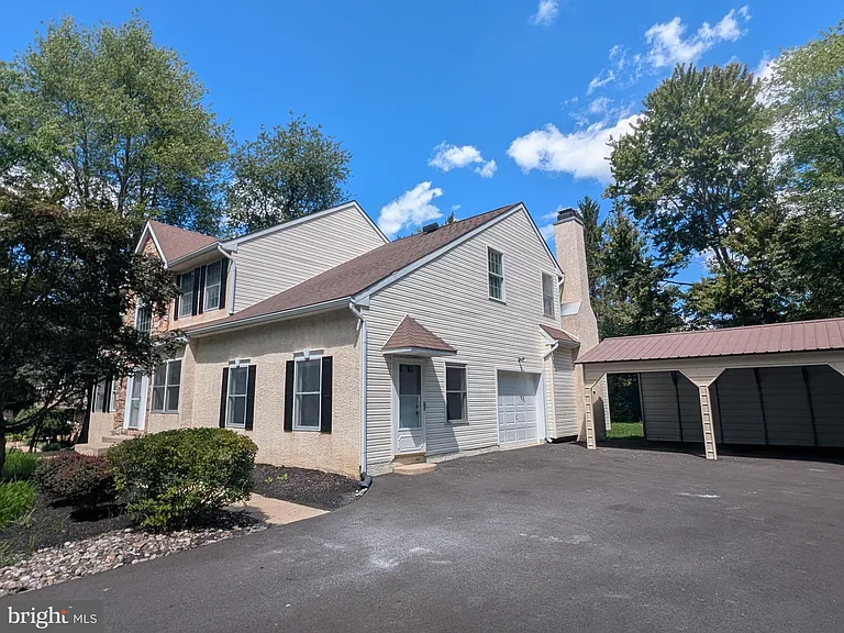 114 Lenape Dr — Photo 44