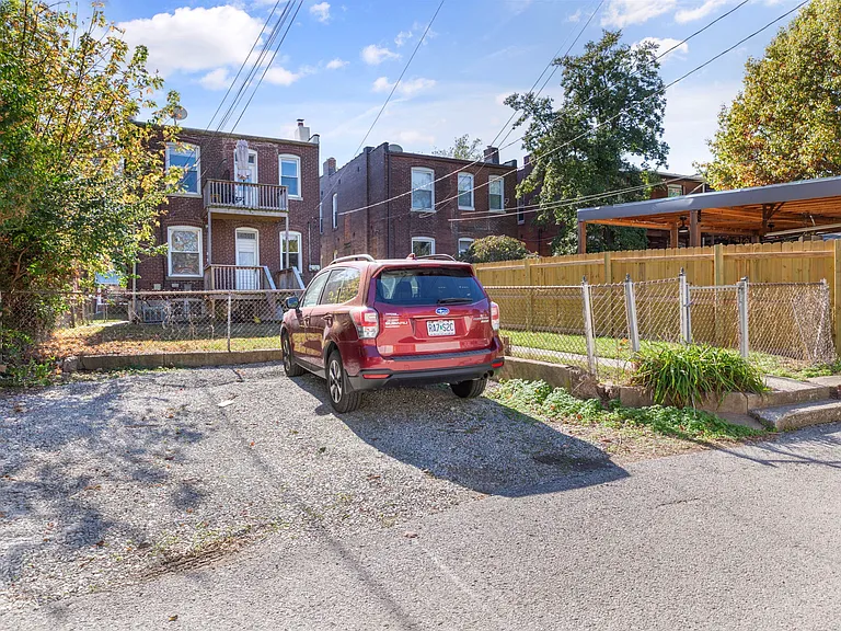 4011 Hartford St #2F — Photo 8