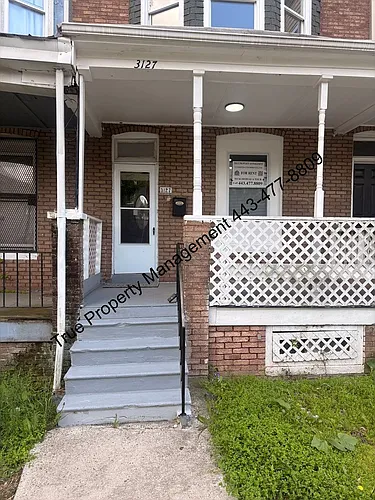 3127 Baker St Photo 1