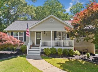 9675 Crestview Ter, Gainesville, GA 30506