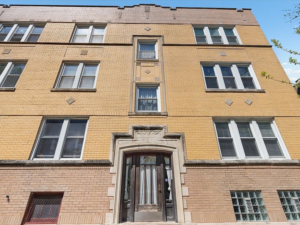 1st image of 2248 W Melrose St #1E