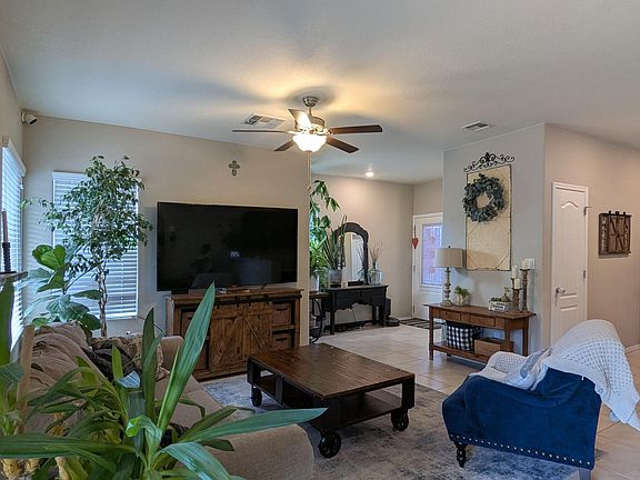3rd image of 1636 Gulfstream Dr SE