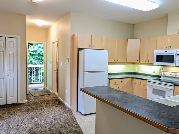 4217 164th St SW APT B201, Lynnwood, WA 98087