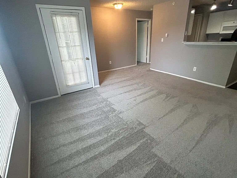 Idlewood Apartments — Photo 33