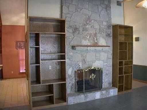 2nd image of 4411 HUNTINGTON WOODS