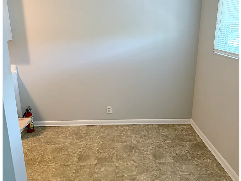 276 White Bridge Pike #22 — Photo 5