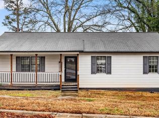 230 James St, Lexington, NC 27295