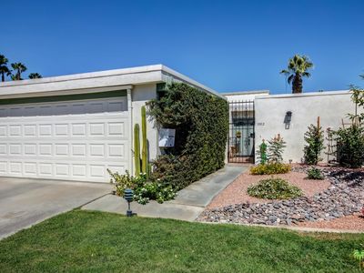 1002 Saint George Cir, Palm Springs, CA, 92264
